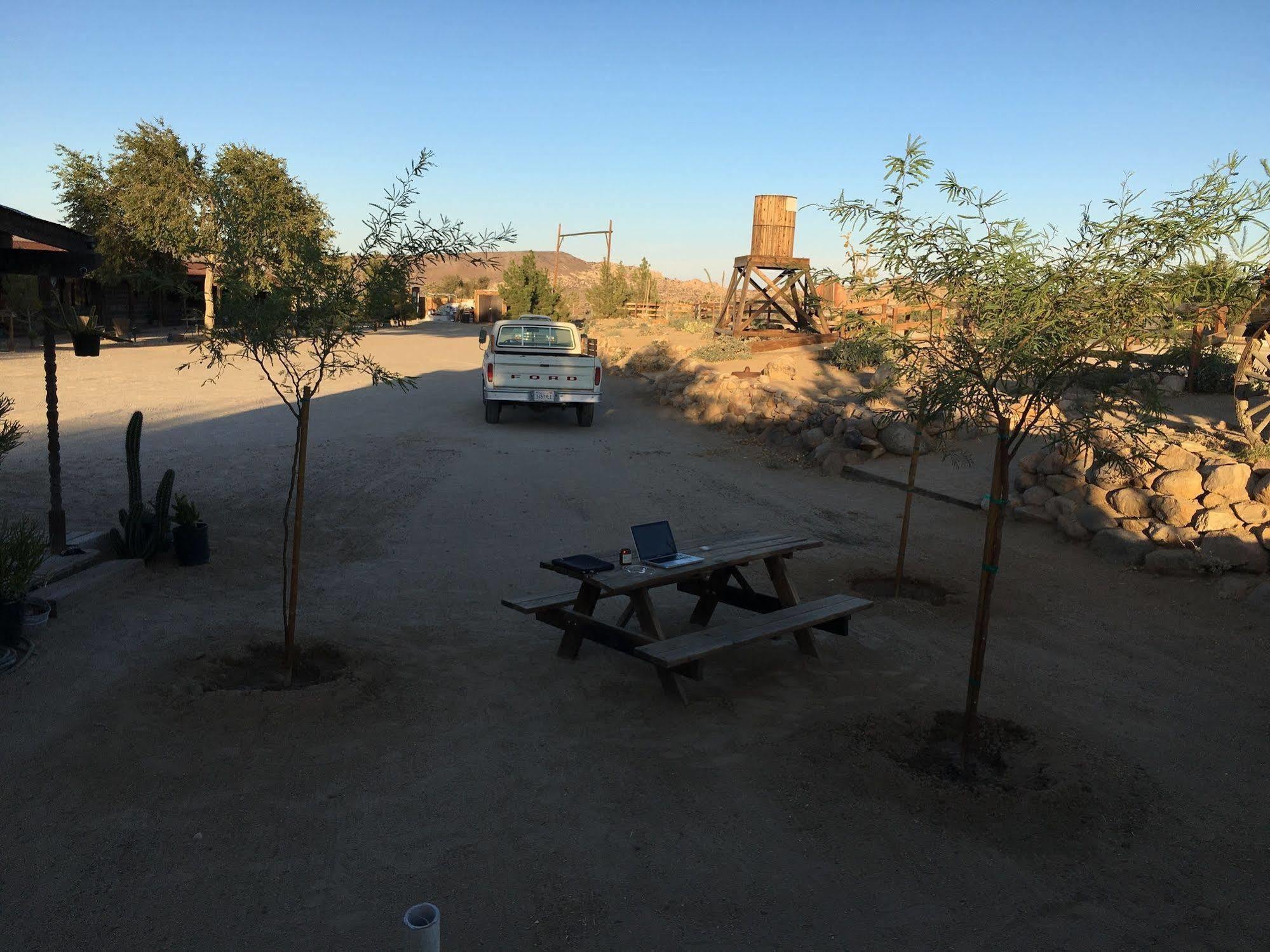 Pioneertown Motel Dış mekan fotoğraf